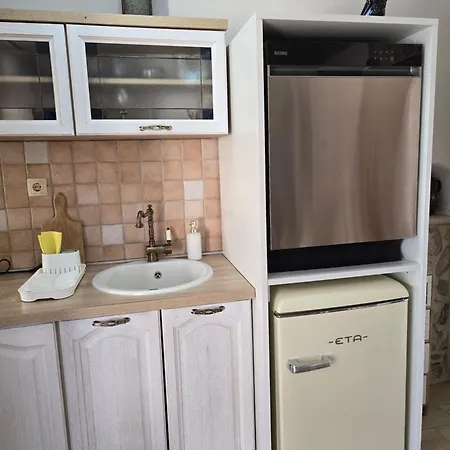 Angir * Brodarica (Sibenik-Knin)